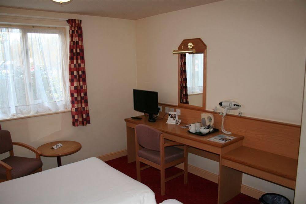 Days Inn Tewkesbury Strensham Room photo